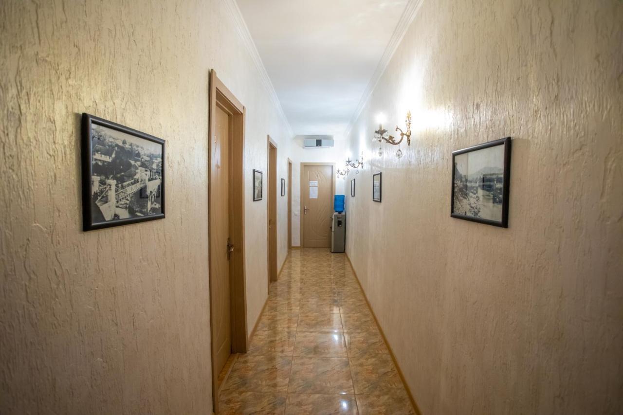 Hotel Mkudro Kʼutʼaisi Exterior foto
